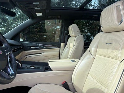 2022 Cadillac Escalade Premium Luxury