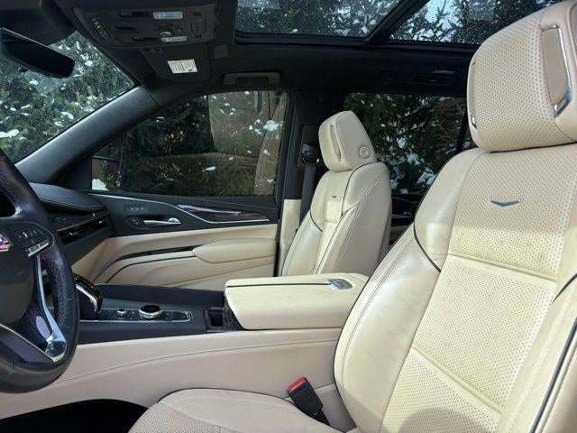 2022 Cadillac Escalade Premium Luxury