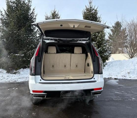 2022 Cadillac Escalade Premium Luxury