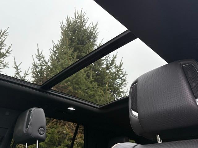 2022 Cadillac Escalade Sport