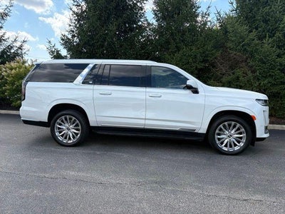2023 Cadillac Escalade ESV 4WD Premium Luxury