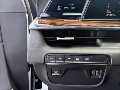 2023 Cadillac Escalade ESV 4WD Premium Luxury