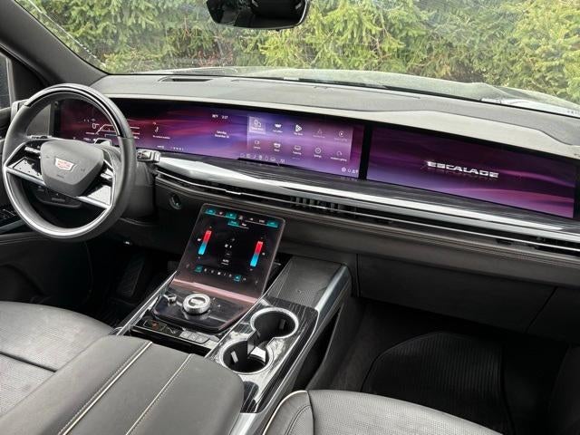 2025 Cadillac Escalade 4WD Sport