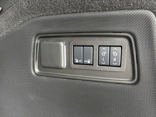2025 Cadillac Escalade 4WD Sport Platinum