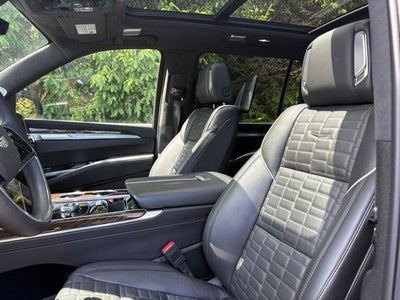 2025 Cadillac Escalade ESV 4WD Sport Platinum
