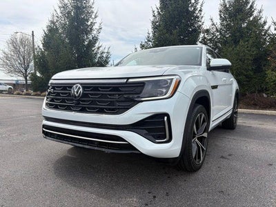 2024 Volkswagen Atlas Cross Sport 2.0T SEL Premium R-Line