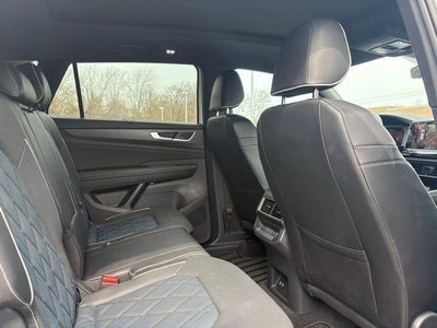 2024 Volkswagen Atlas Cross Sport 2.0T SEL Premium R-Line