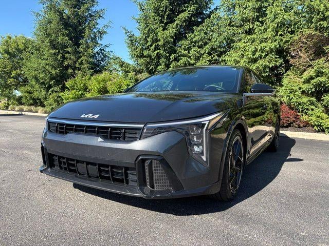 2025 Kia K4 GT-Line AT's photo