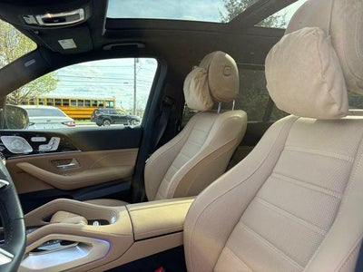 2025 Mercedes-Benz GLS 580