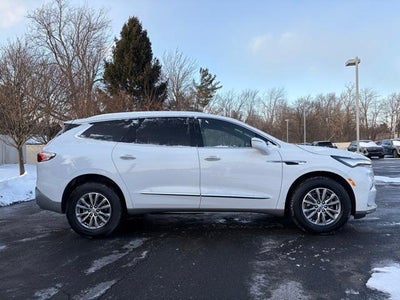 2023 Buick Enclave Essence