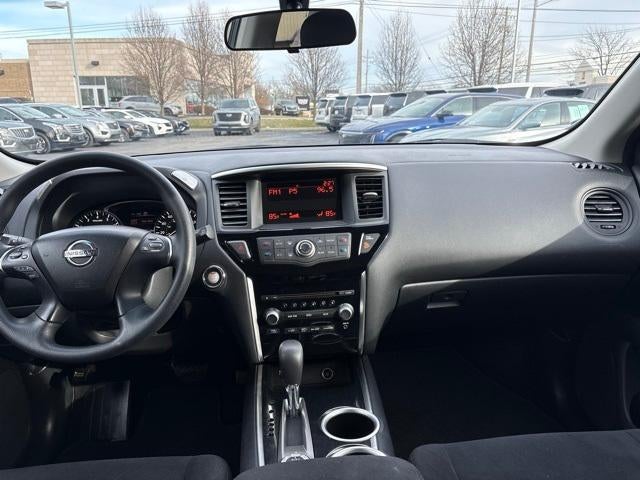 2016 Nissan Pathfinder S