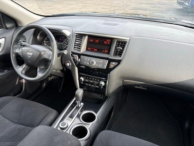 2016 Nissan Pathfinder S