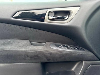 2016 Nissan Pathfinder S