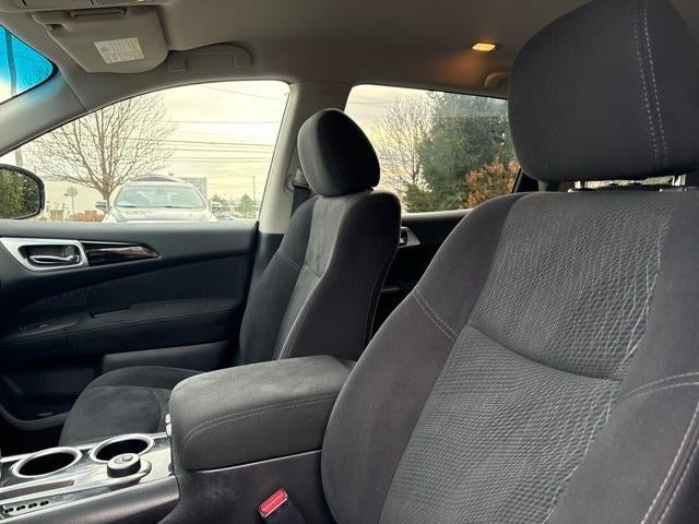 2016 Nissan Pathfinder S