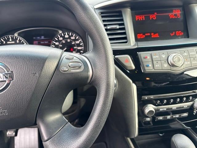 2016 Nissan Pathfinder S