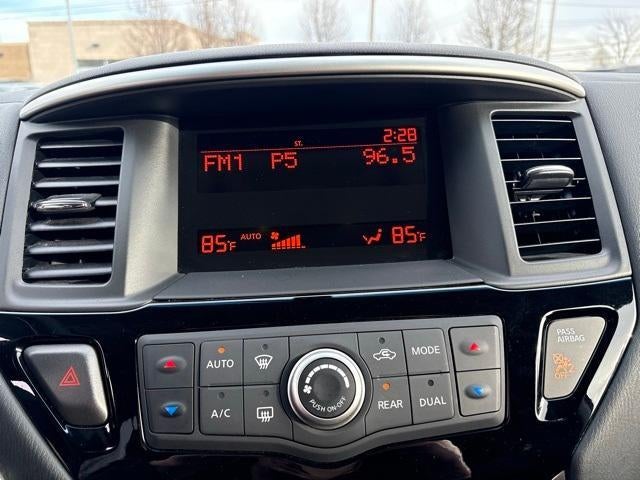 2016 Nissan Pathfinder S