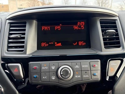 2016 Nissan Pathfinder S