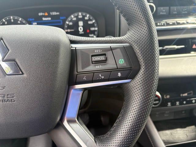 2024 Mitsubishi Outlander SE Black Edition w/Pano Roof