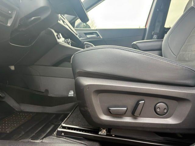 2024 Mitsubishi Outlander SE Black Edition w/Pano Roof