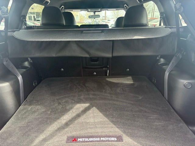 2024 Mitsubishi Outlander SE Black Edition w/Pano Roof