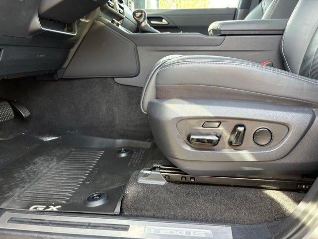 2024 Lexus GX Luxury+
