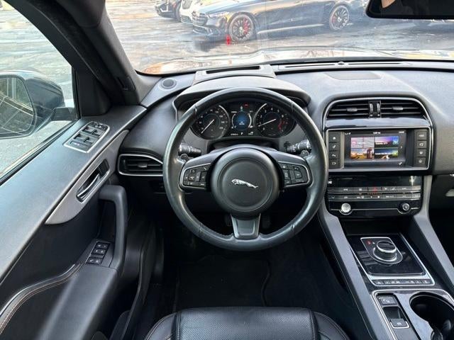 2017 Jaguar F-PACE 35t Prestige
