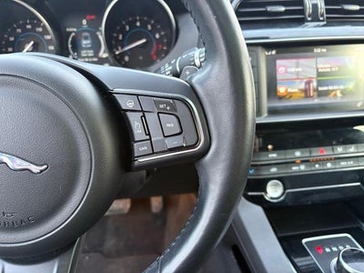 2017 Jaguar F-PACE 35t Prestige