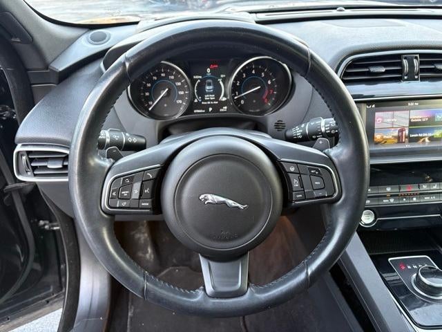 2017 Jaguar F-PACE 35t Prestige