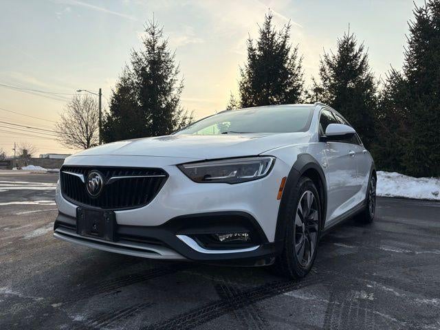 2019 Buick Regal TourX Essence