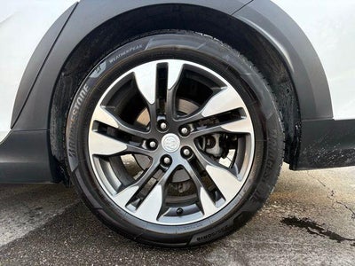 2019 Buick Regal TourX Essence