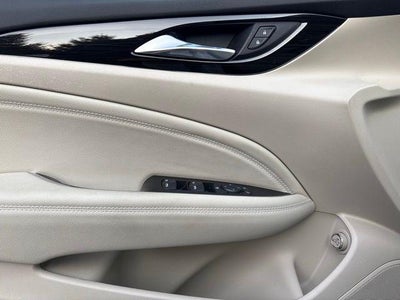 2019 Buick Regal TourX Essence
