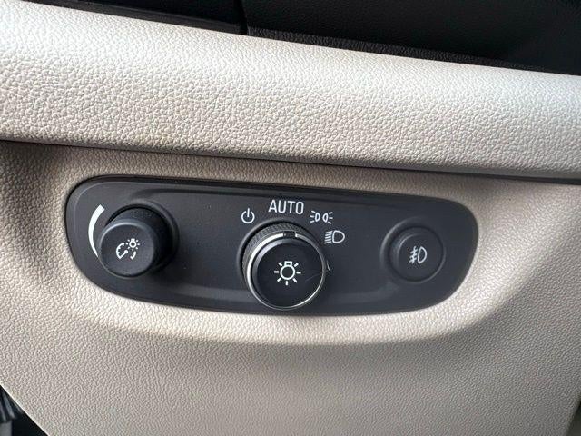 2019 Buick Regal TourX Essence