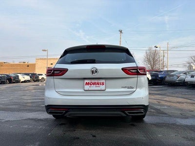 2019 Buick Regal TourX Essence