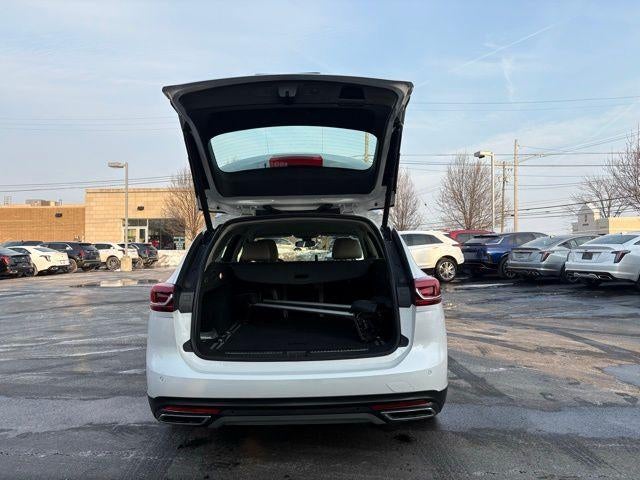 2019 Buick Regal TourX Essence