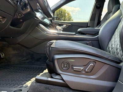 2024 Audi SQ7 Prestige